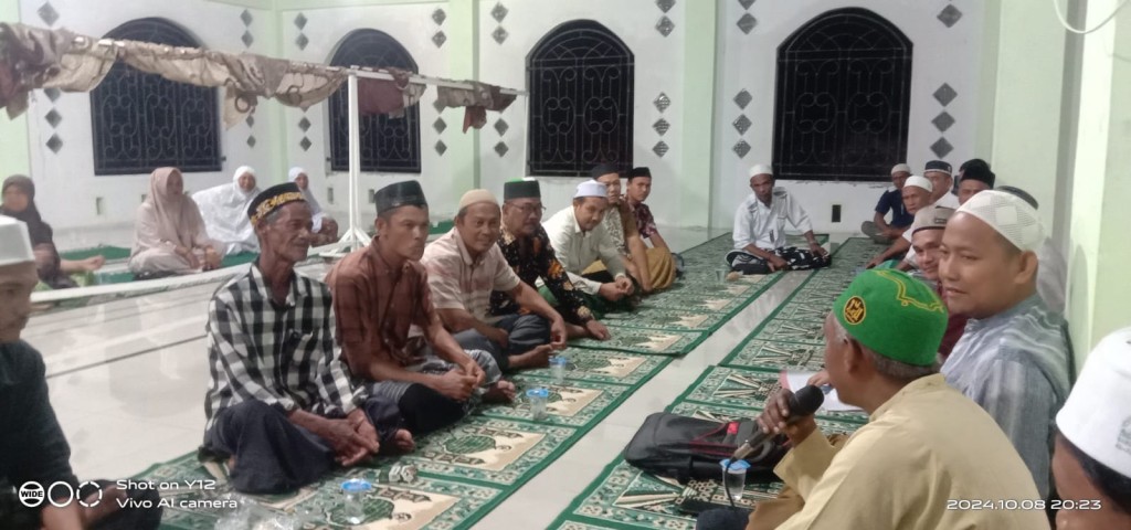PENGAJIAN RUTIN. Pengajian rutin di masing-masing Mushalla Dusun